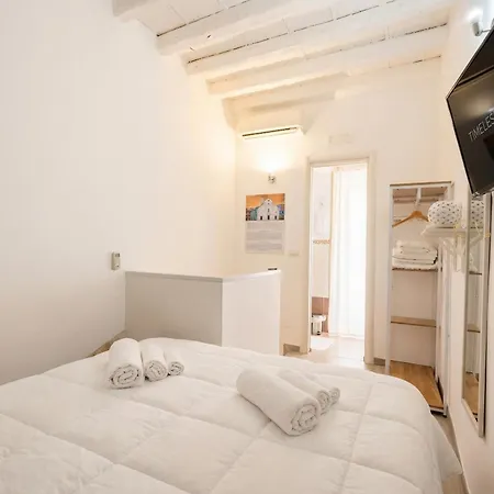 Dimora Il Solstizio * Μπάρι